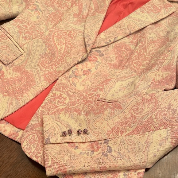 Elie Tahari Pink Paisley Tailored Blazer – Elegant Designer Jacket (Size 4) - Picture 12 of 16